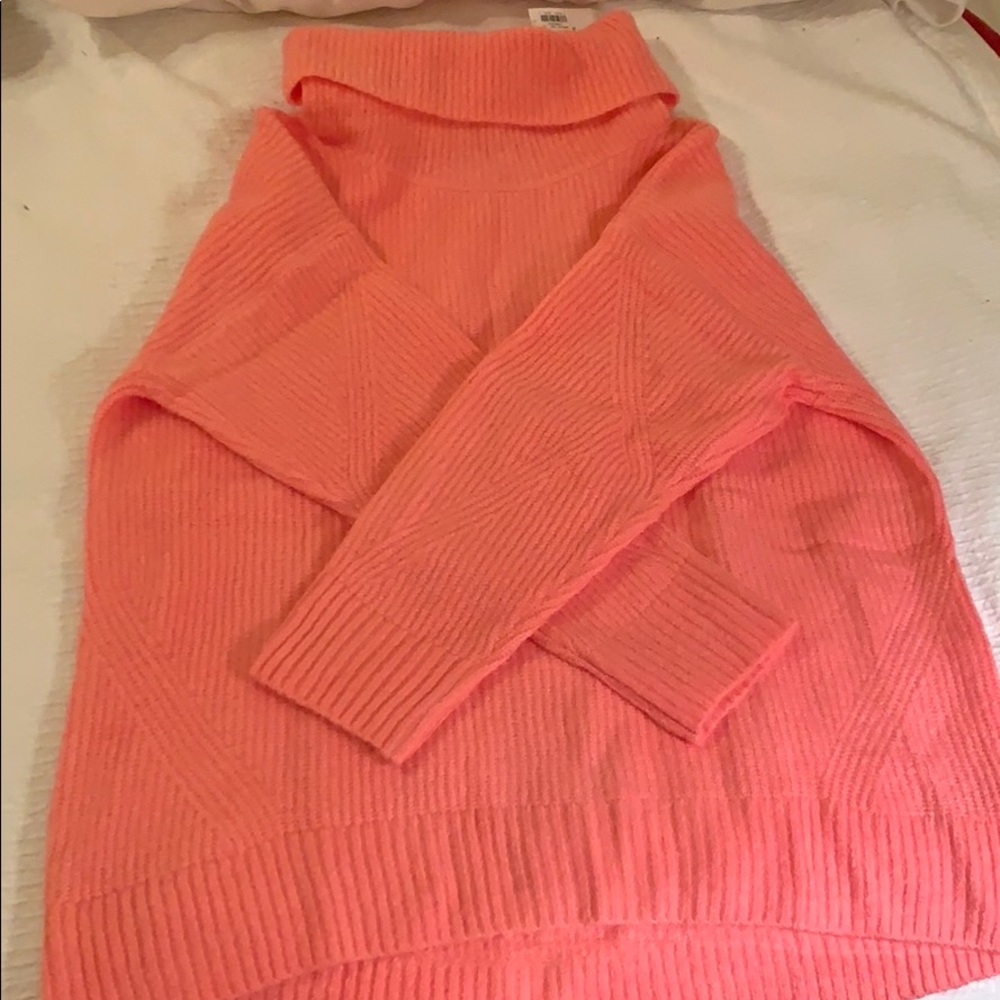 NWT old navy pink turtleneck sweater